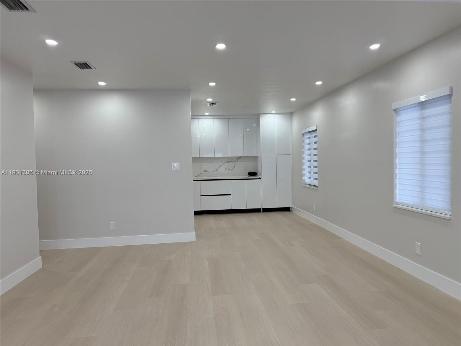 RONNIE SUE SUB - Residential Income