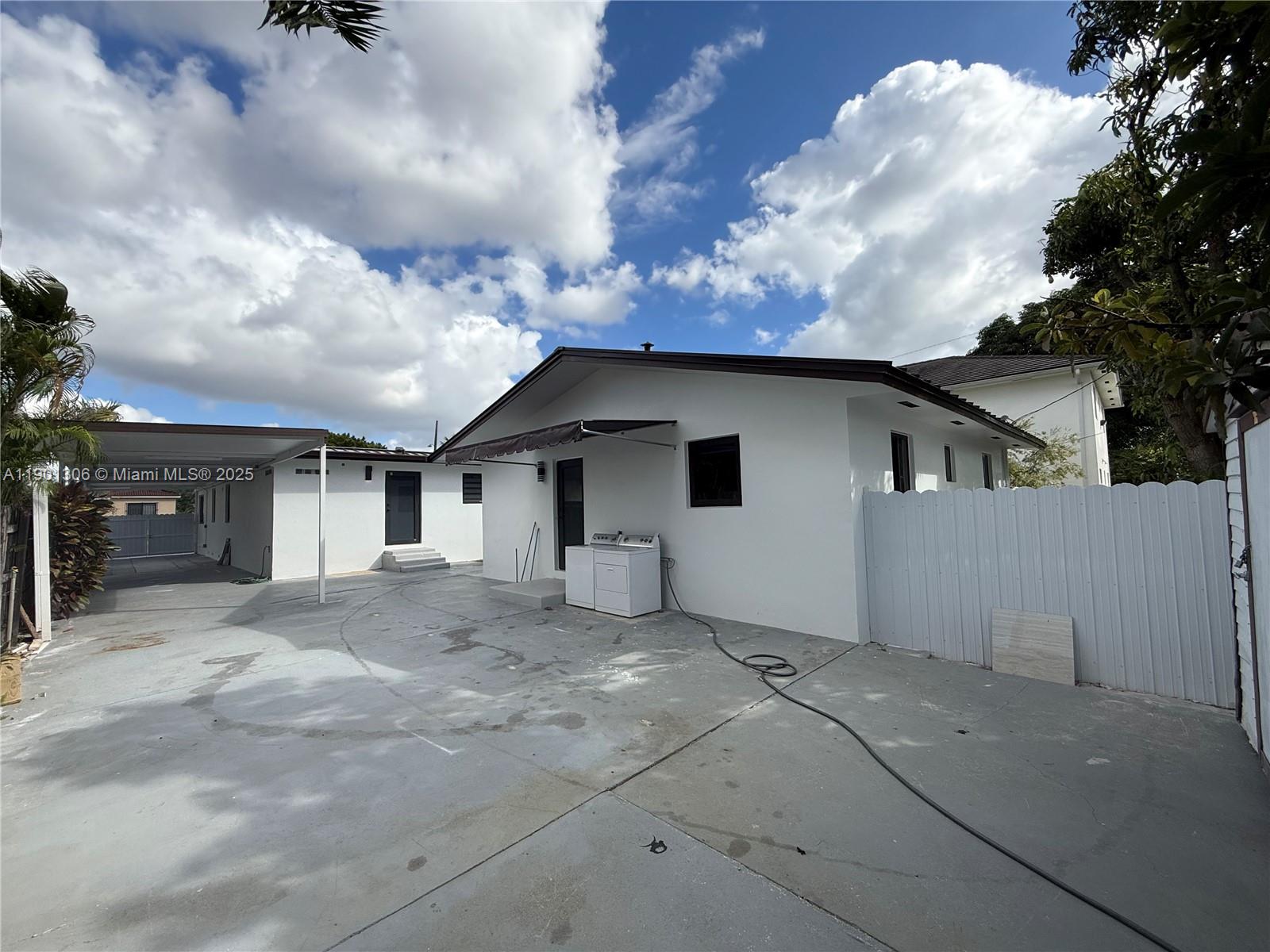 RONNIE SUE SUB - Residential Income