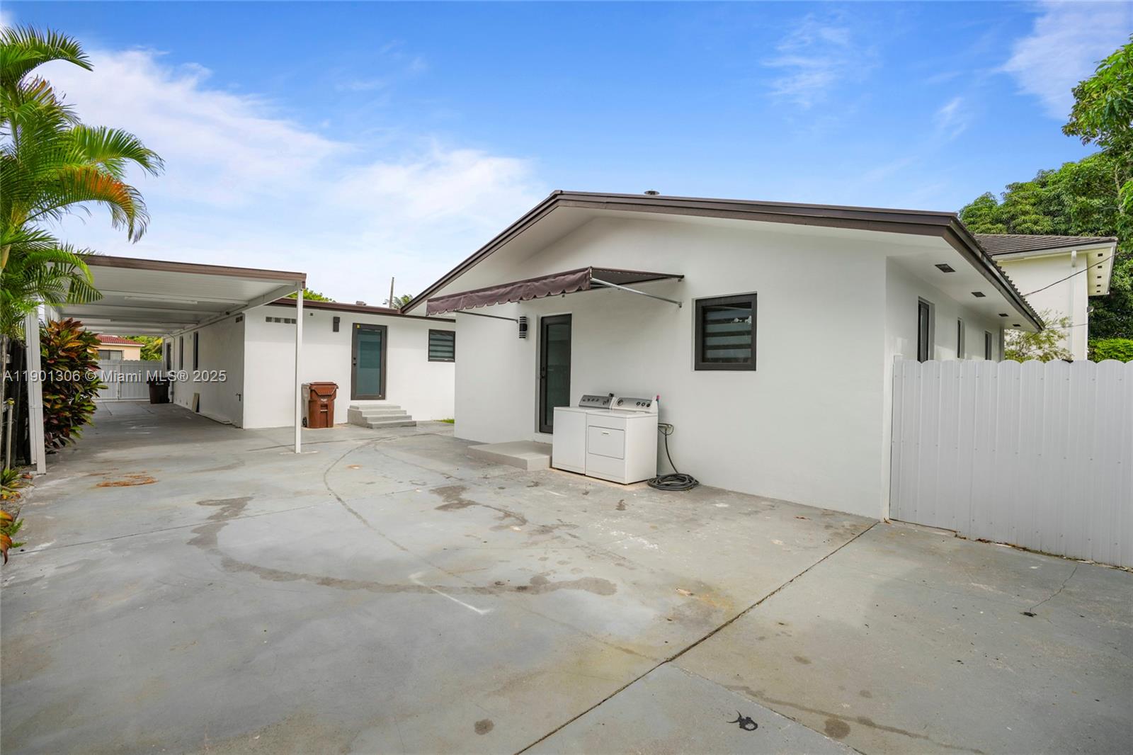 RONNIE SUE SUB - Residential Income