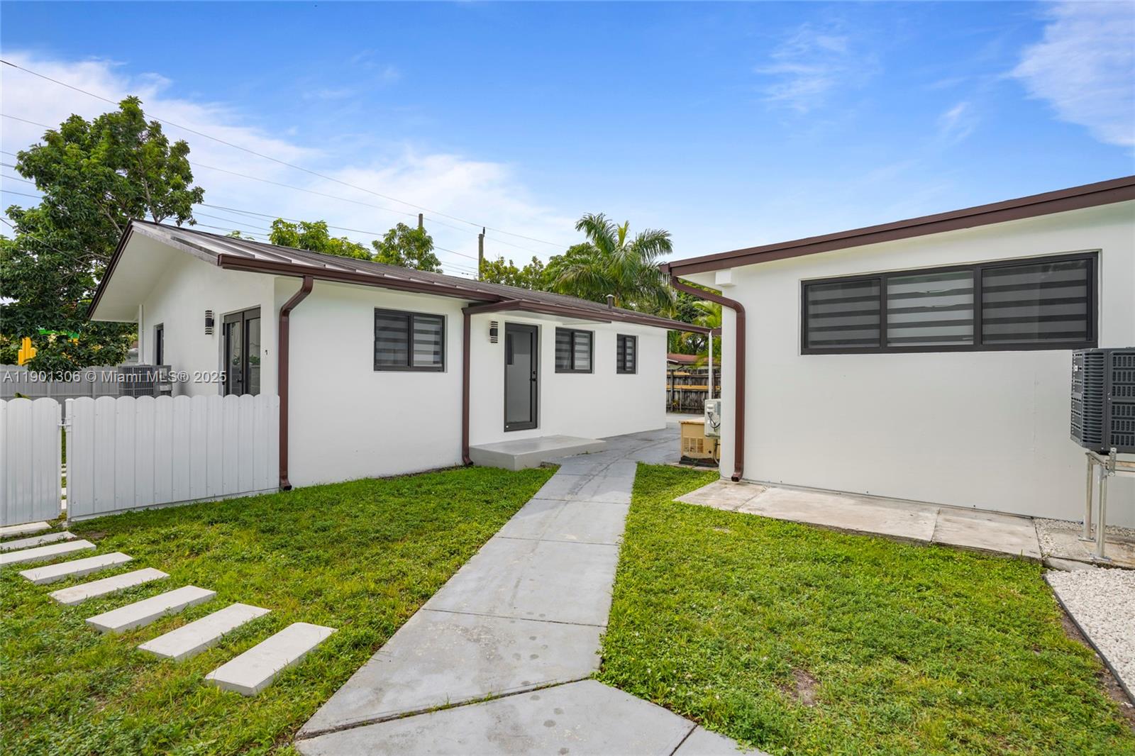 RONNIE SUE SUB - Residential Income