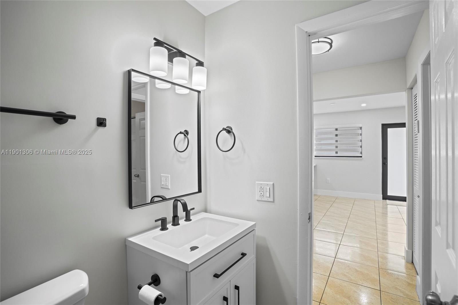 RONNIE SUE SUB - Residential Income