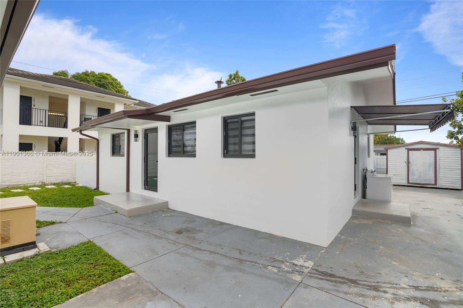 RONNIE SUE SUB - Residential Income