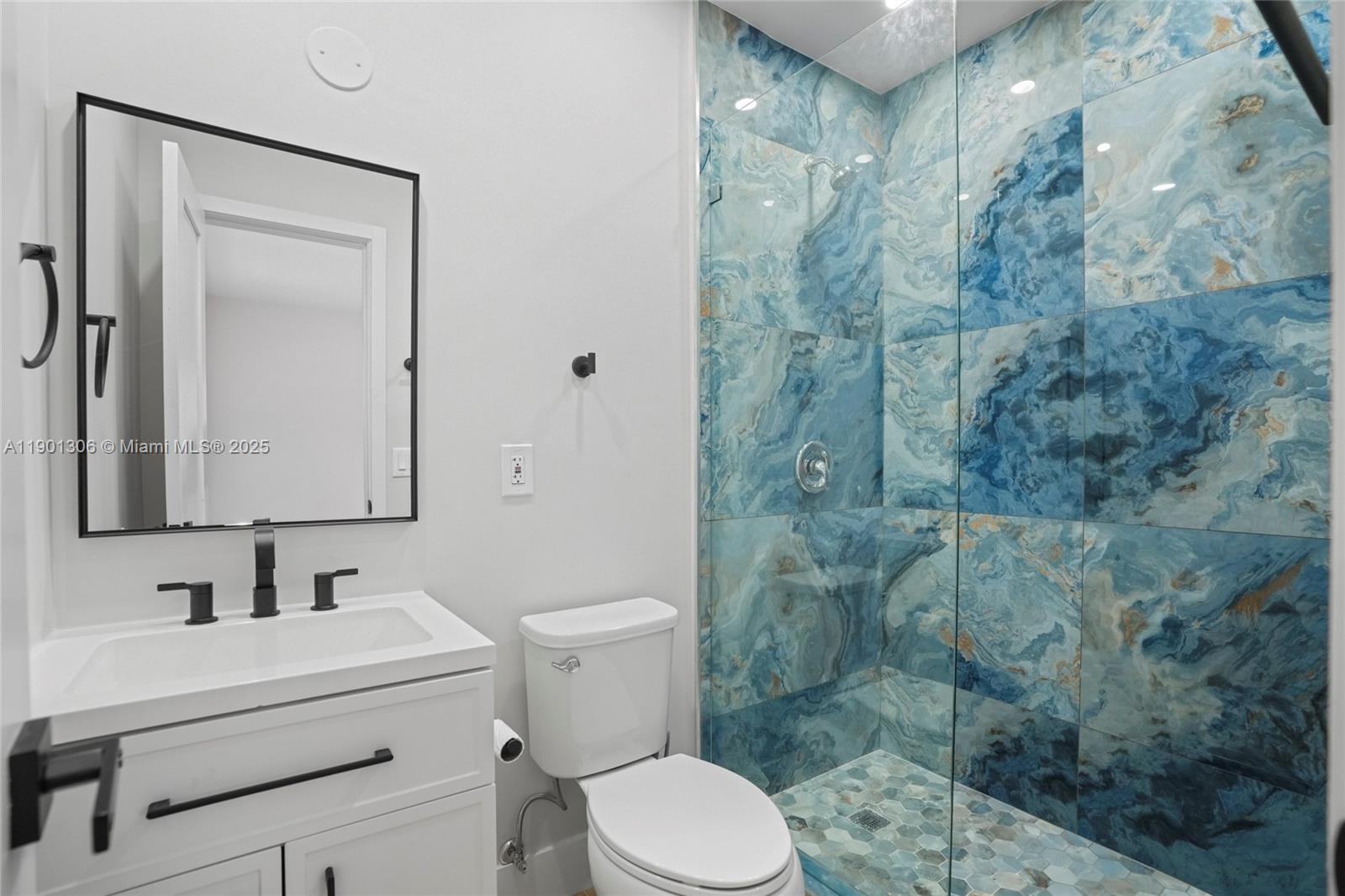 RONNIE SUE SUB - Residential Income