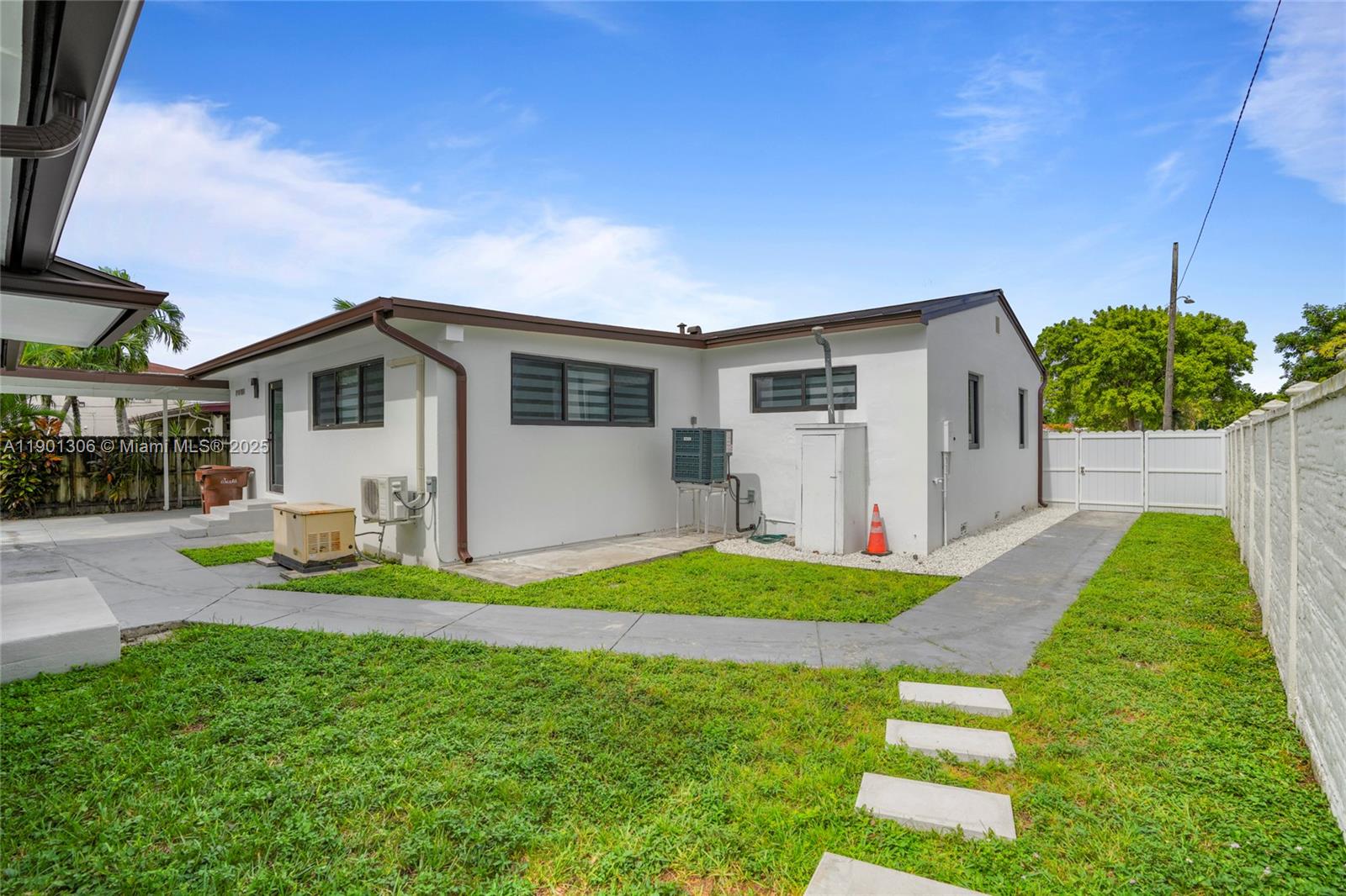 RONNIE SUE SUB - Residential Income