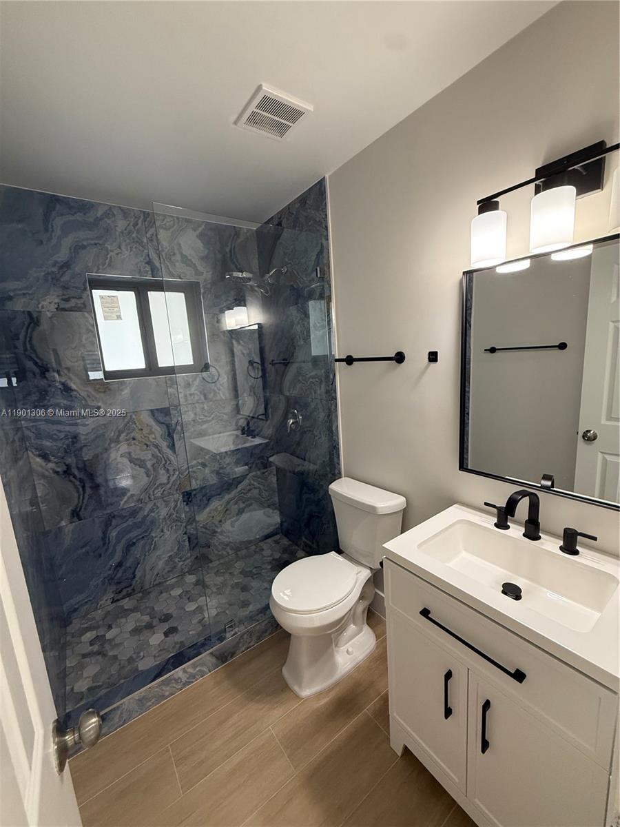 RONNIE SUE SUB - Residential Income