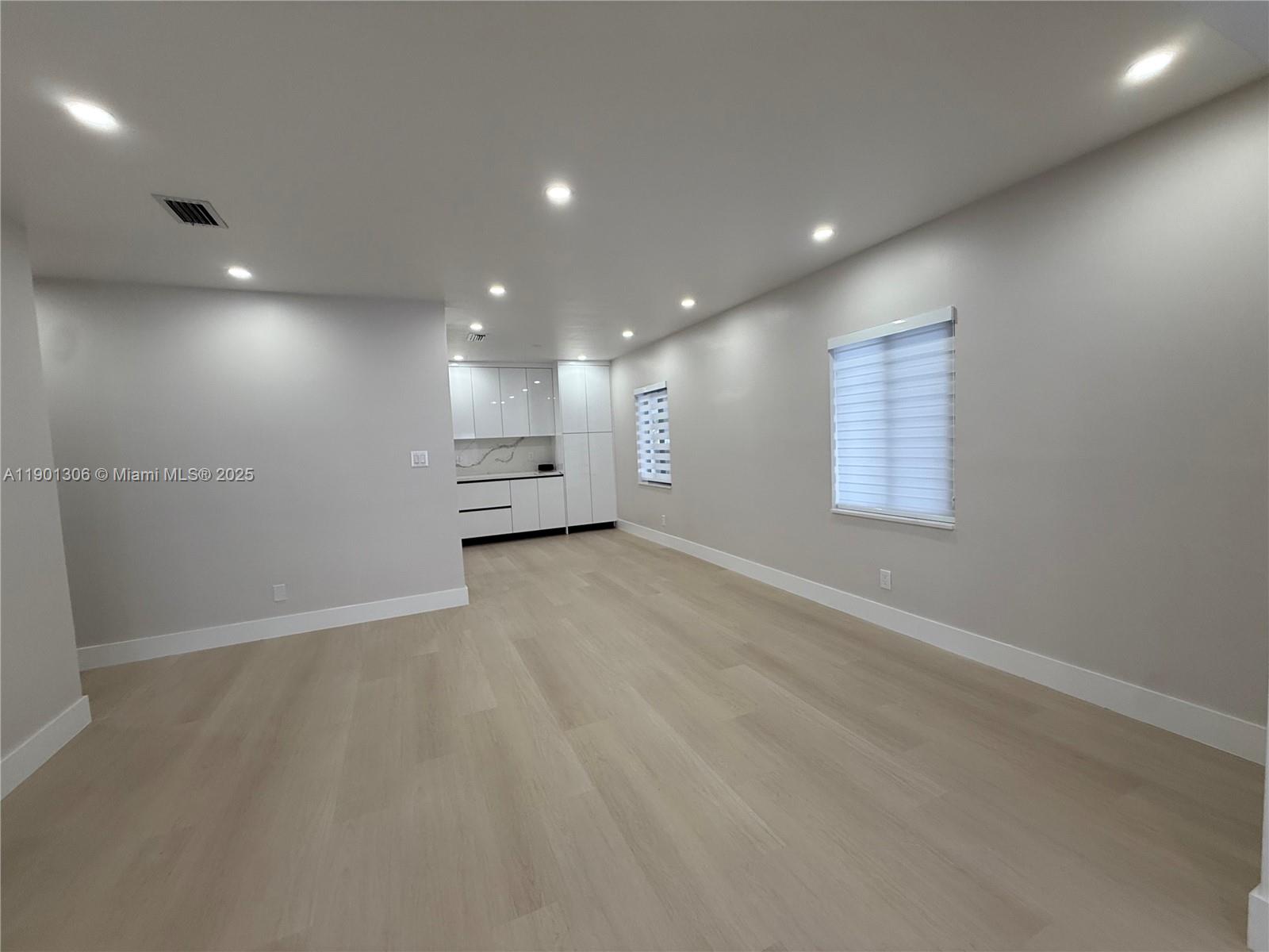 RONNIE SUE SUB - Residential Income