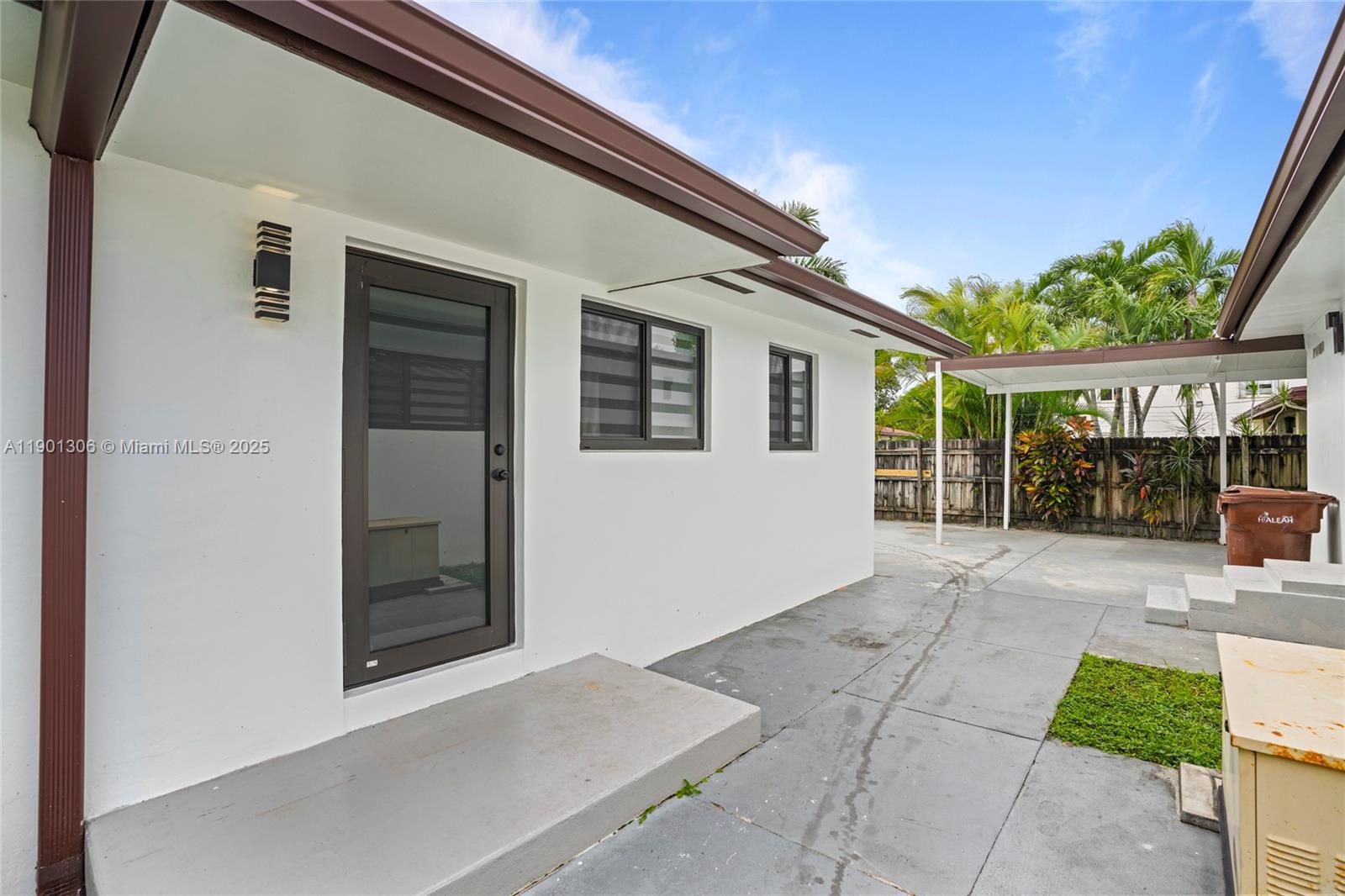 RONNIE SUE SUB - Residential Income