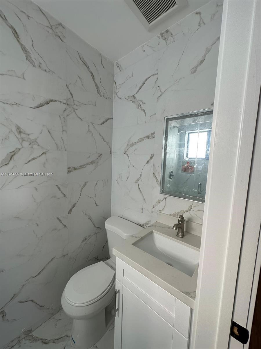 KING ARTHUR ESTATES - Residential Lease
