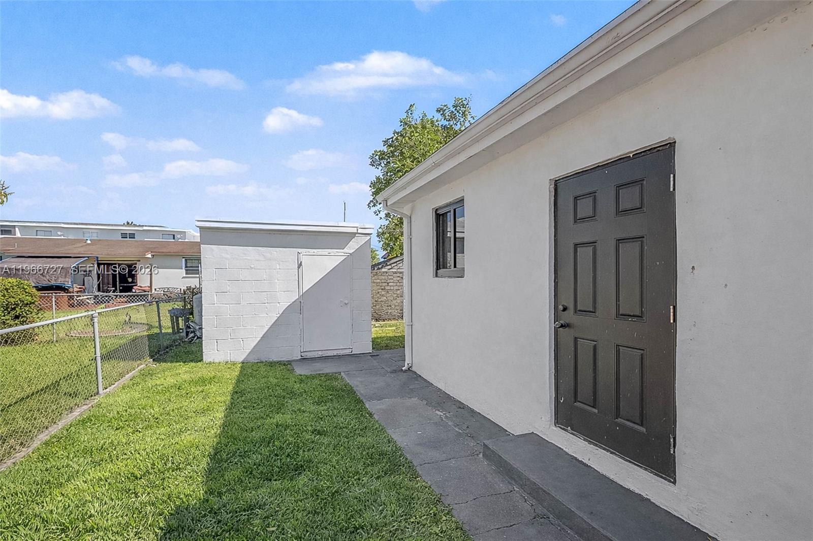 NORTH SHORES - Residential