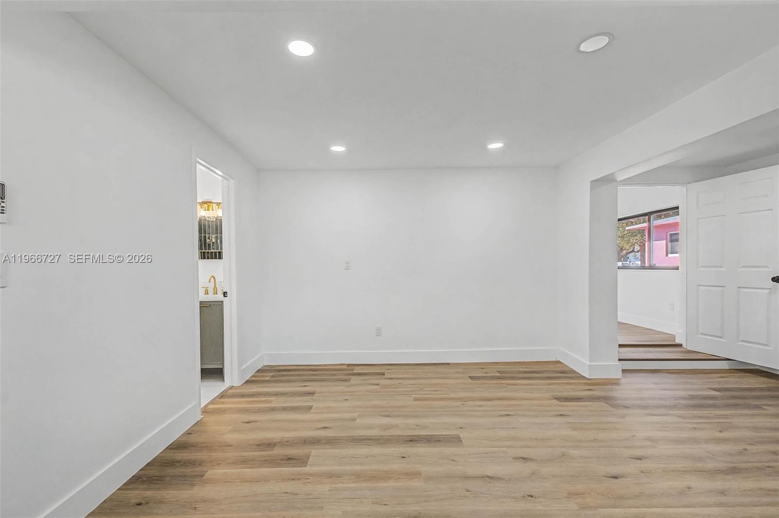 NORTH SHORES - Residential