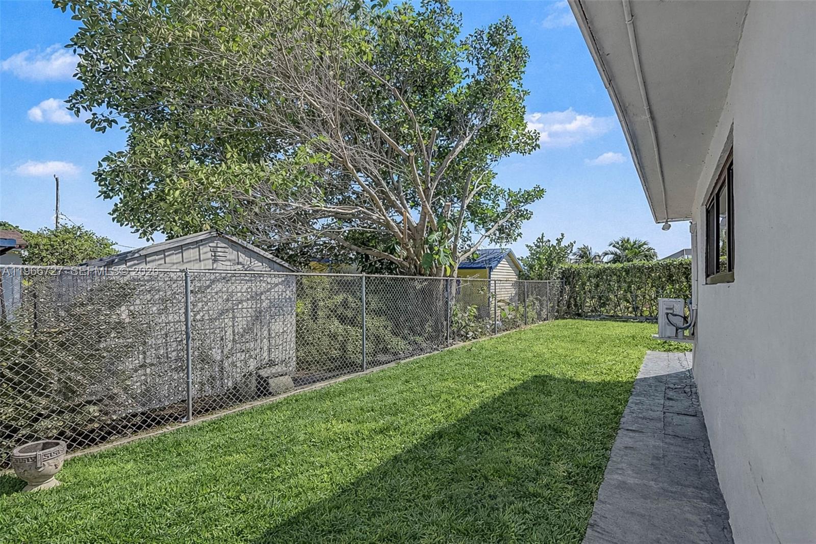 NORTH SHORES - Residential