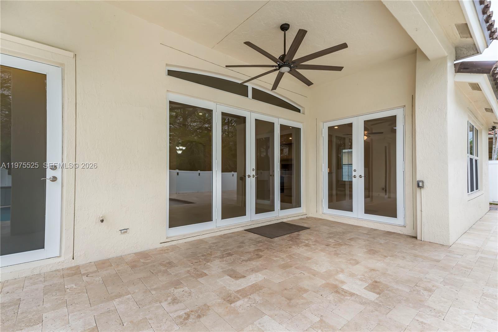 Encantada - Residential