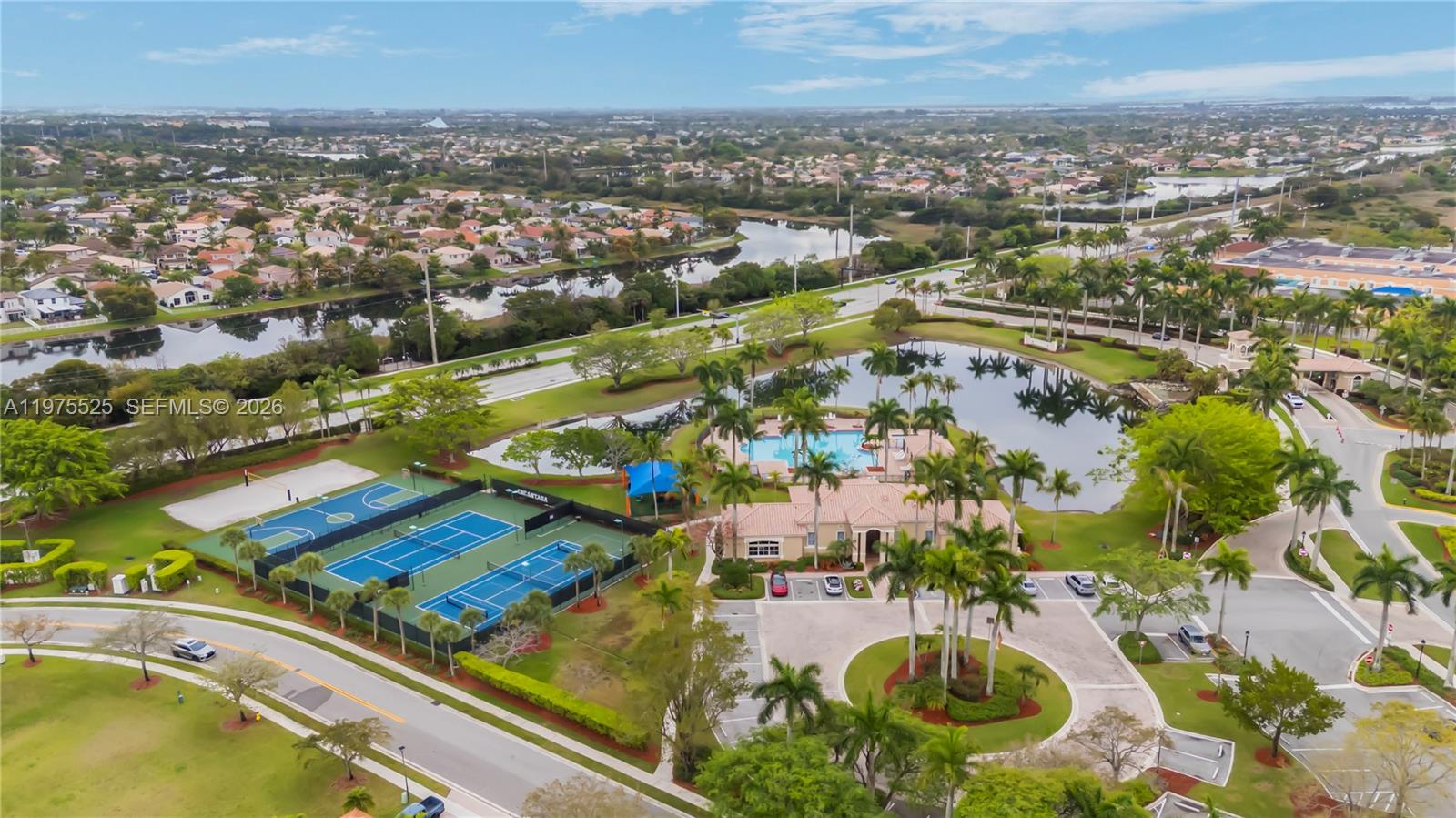 Encantada - Residential