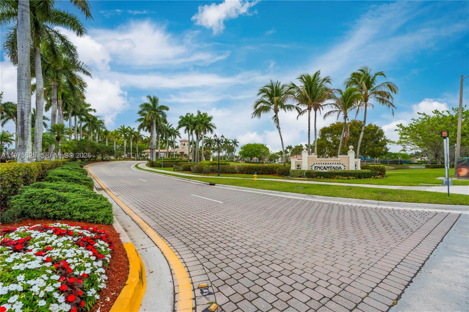 Encantada - Residential