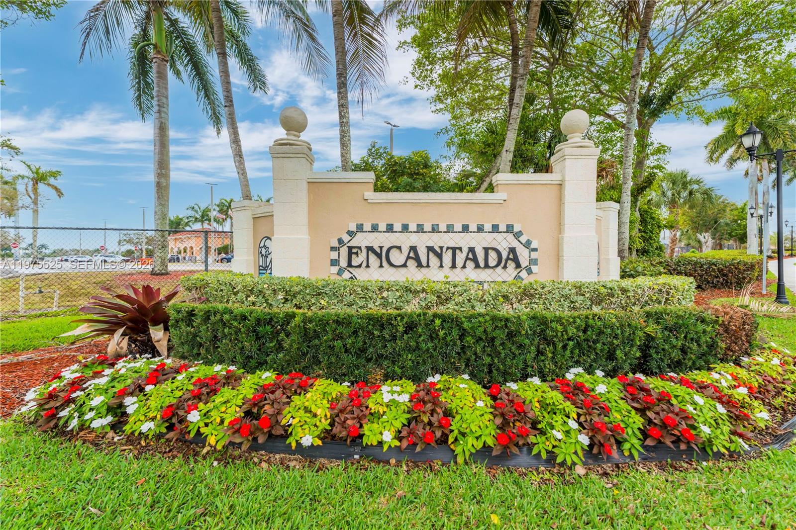 Encantada - Residential