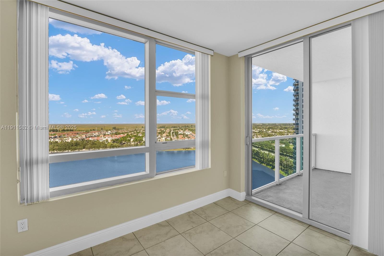 TAO SAWGRASS CONDOMINIUM - Residential