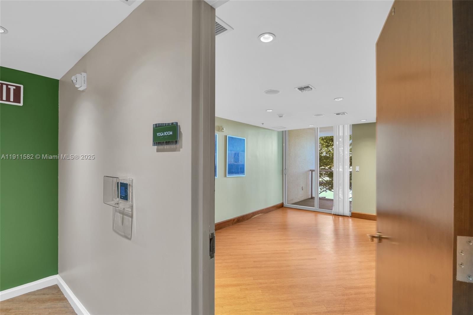 TAO SAWGRASS CONDOMINIUM - Residential