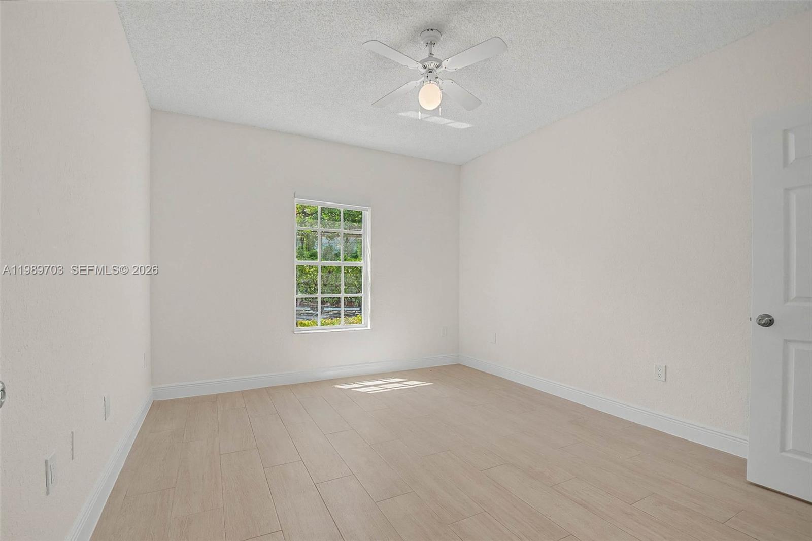 DADELAND NORTH METRORAIL - Residential Lease