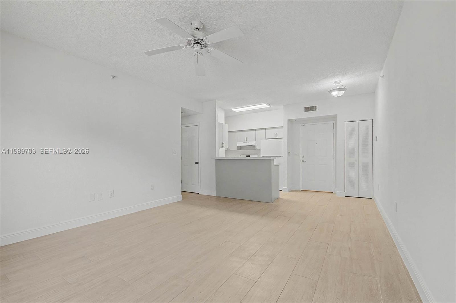 DADELAND NORTH METRORAIL - Residential Lease