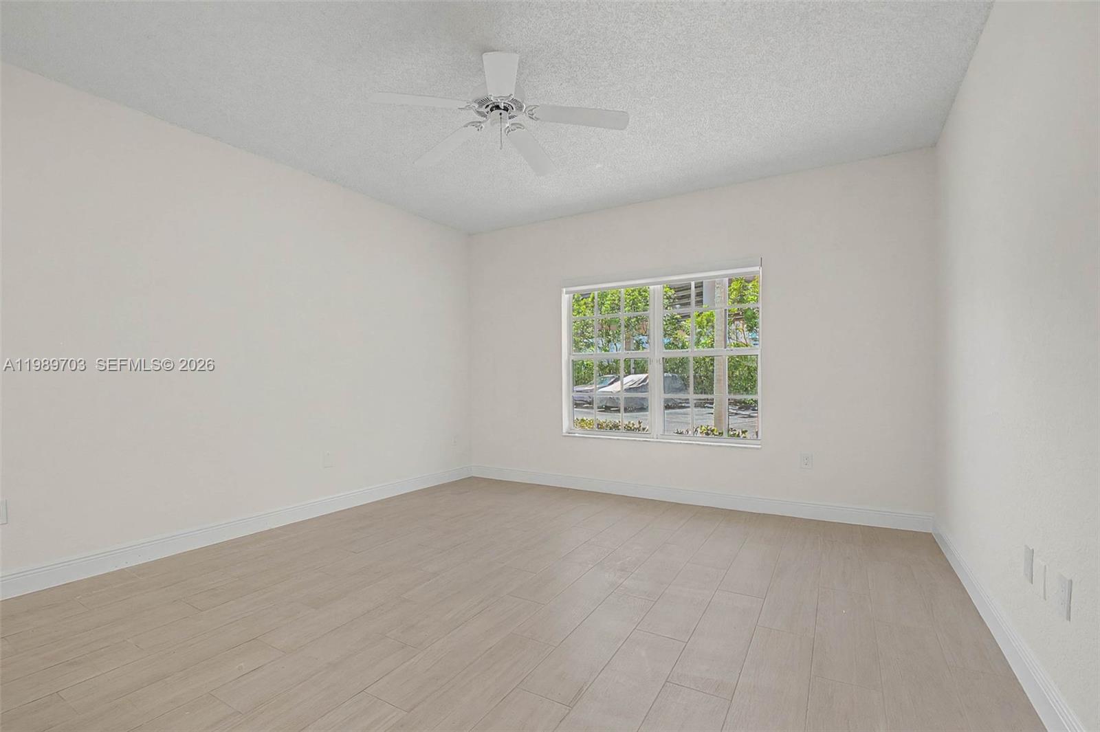 DADELAND NORTH METRORAIL - Residential Lease