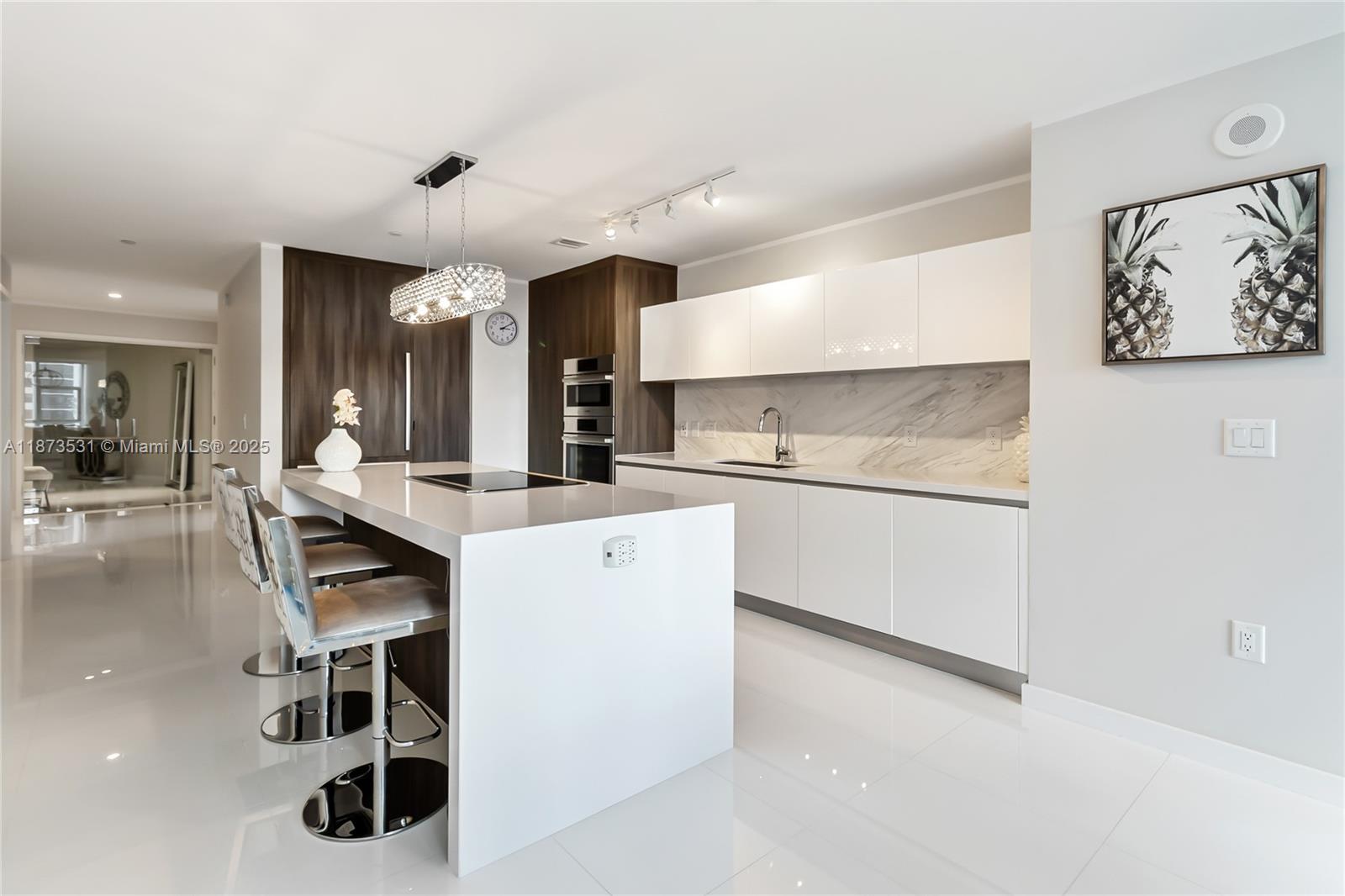 PARAMOUNT MIAMI WORLDCENT - Residential