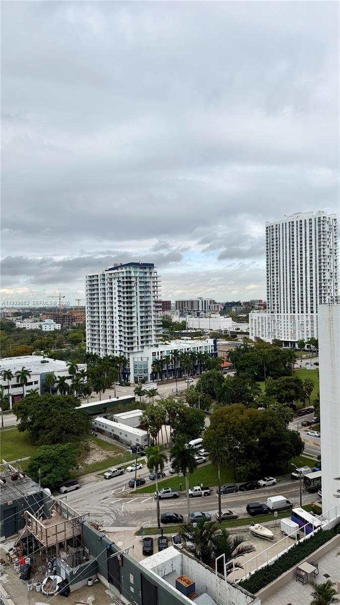 1750 N Bayshore Dr 1711