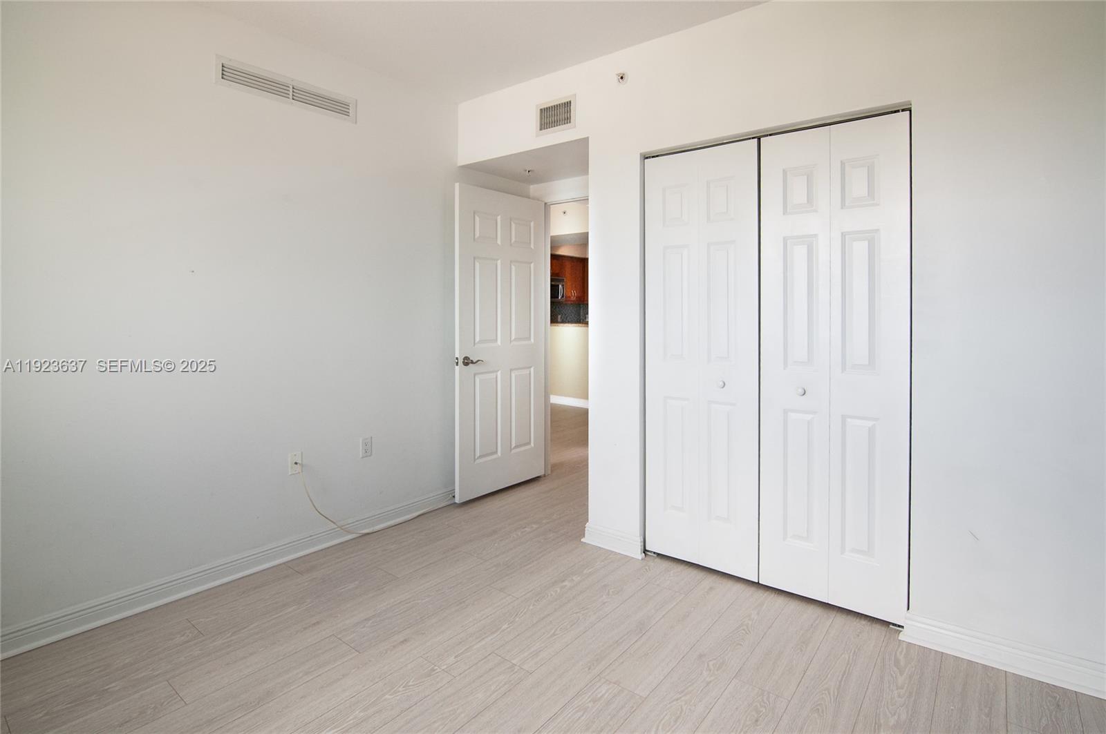 DUO CONDO WEST - Residential Lease