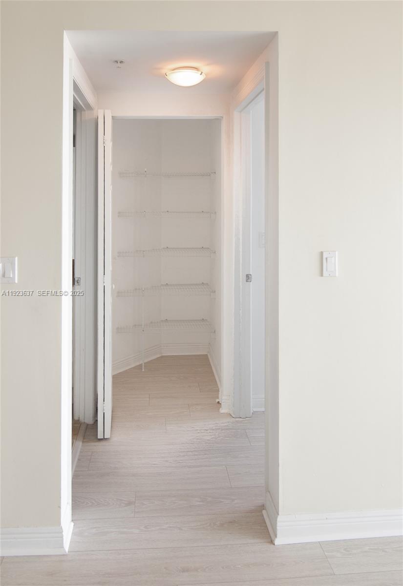 DUO CONDO WEST - Residential Lease