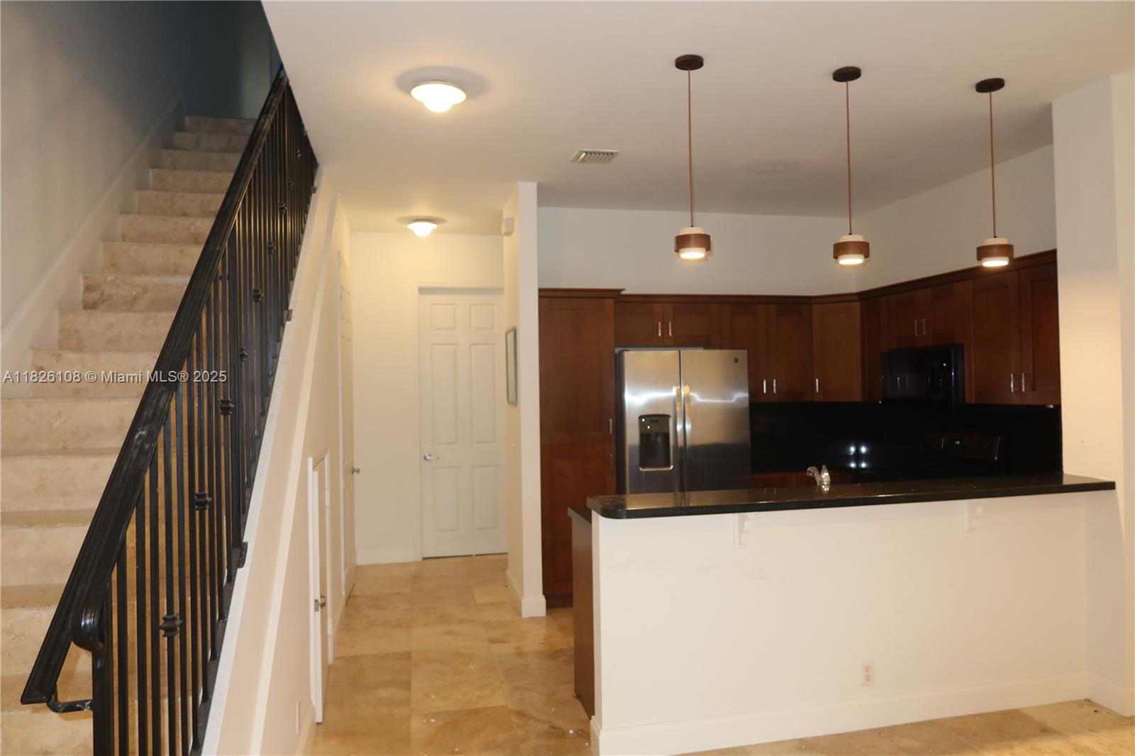 1139 NE 13th Ave