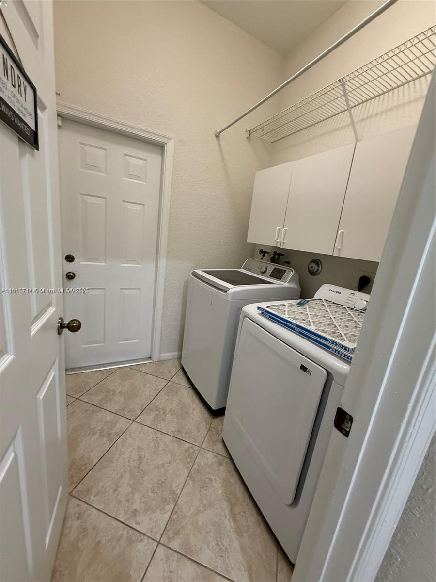 SECTOR 2-PARCELS 12 13 14 - Residential Lease