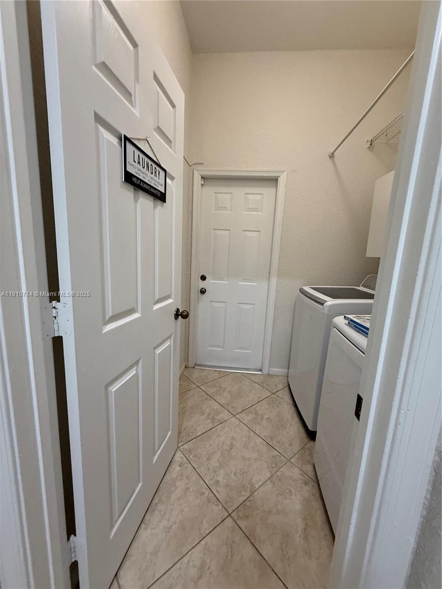 SECTOR 2-PARCELS 12 13 14 - Residential Lease