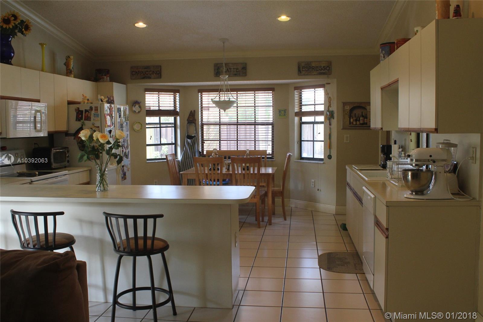 THE MANSIONS - Residential