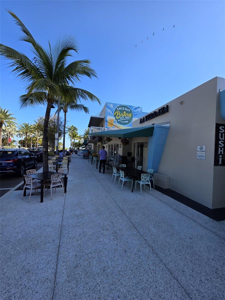 E Atlantic Boulevard