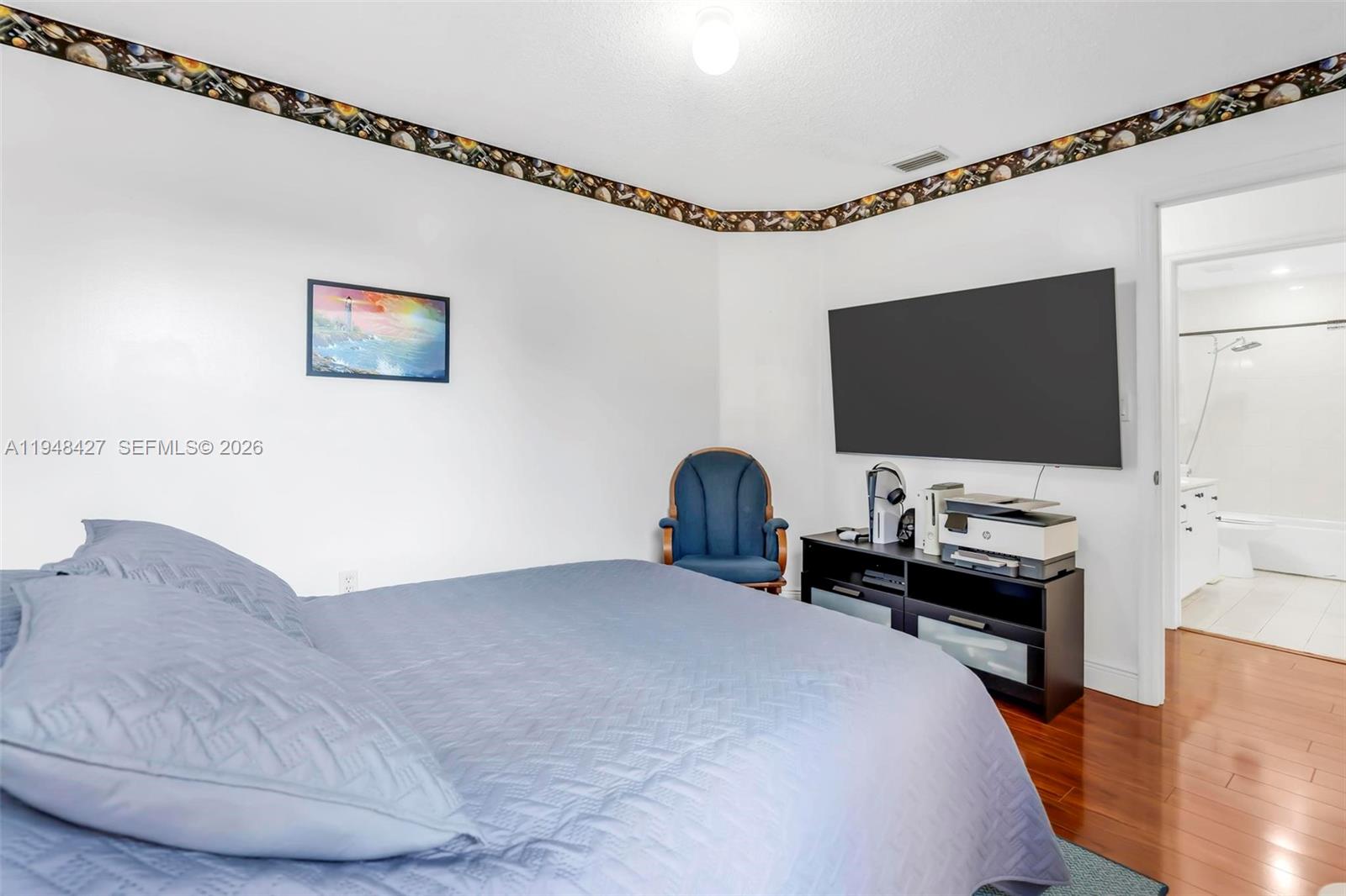 BRISTOL POINTE - Residential