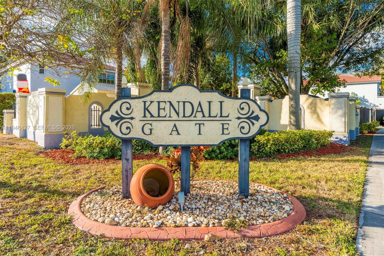 BRISTOL POINTE - Residential