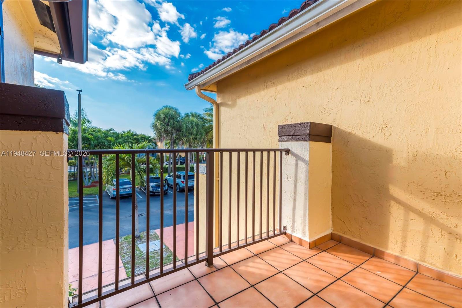 BRISTOL POINTE - Residential