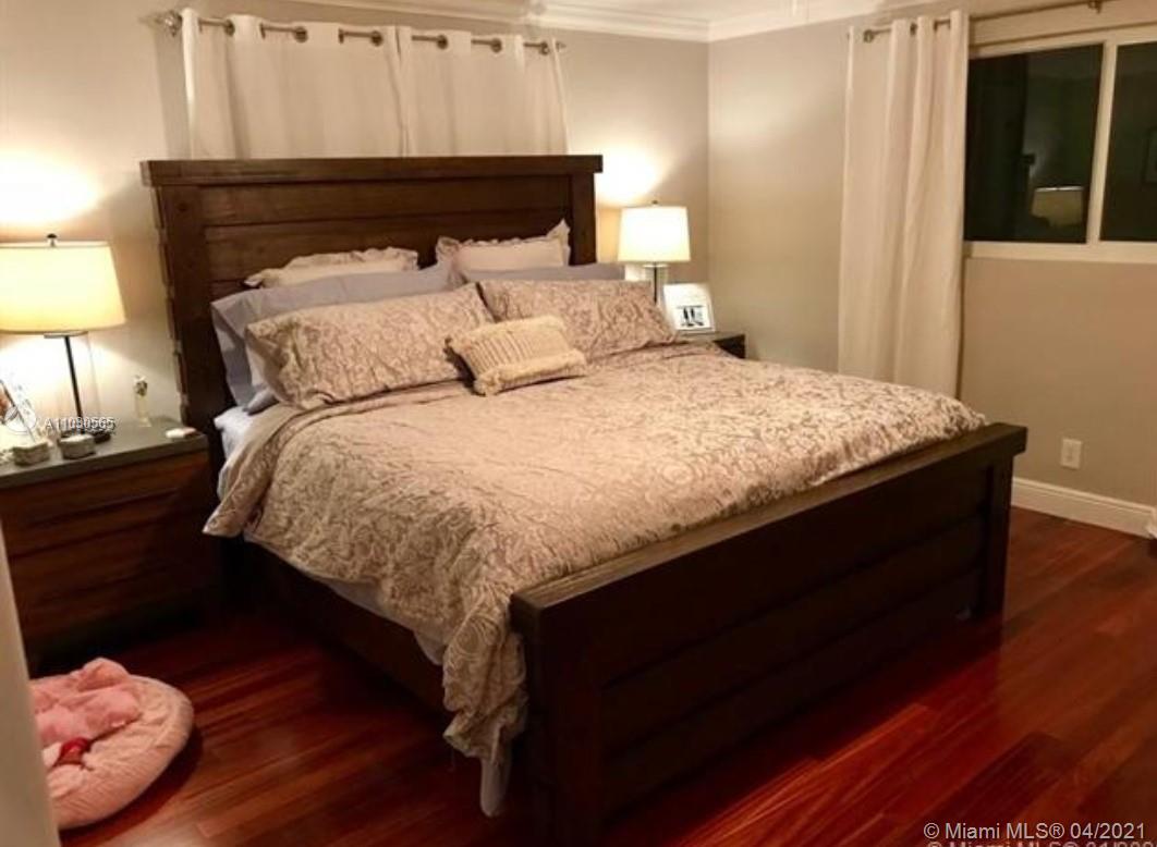 LLOYD ESTATES - Residential Lease