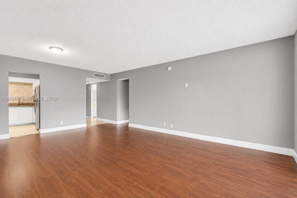 Photo of 5961 N Falls Cir Dr #309, Lauderhill, FL 33319 (MLS # A12021375)