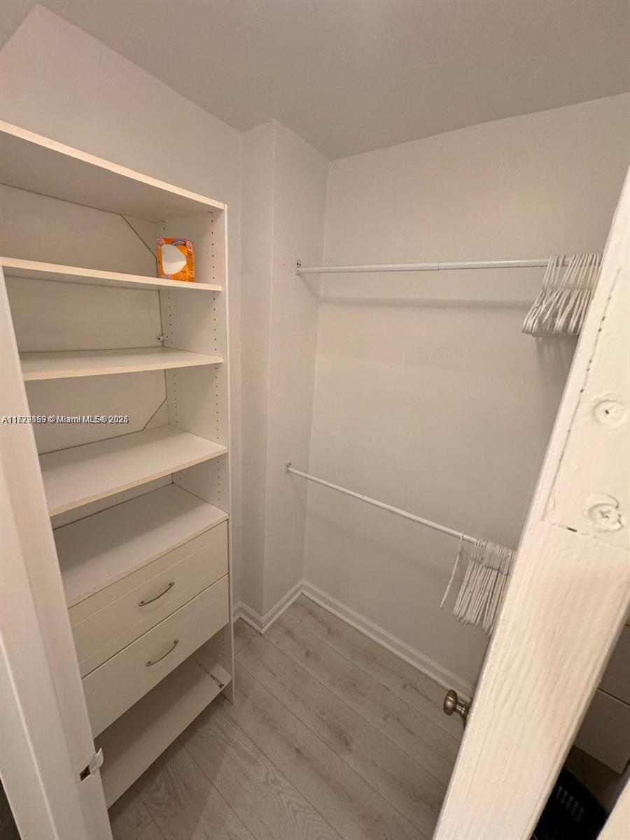 THE DECOPLAGE CONDO - Residential