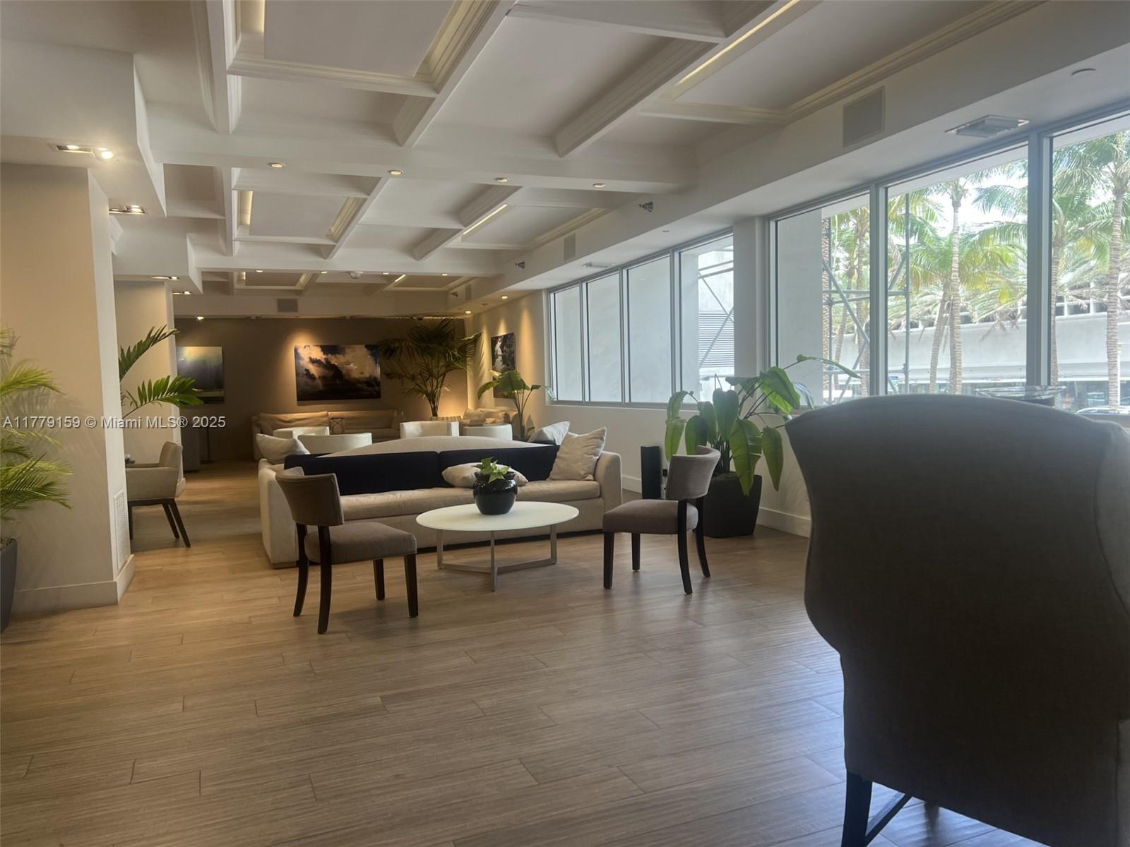 THE DECOPLAGE CONDO - Residential