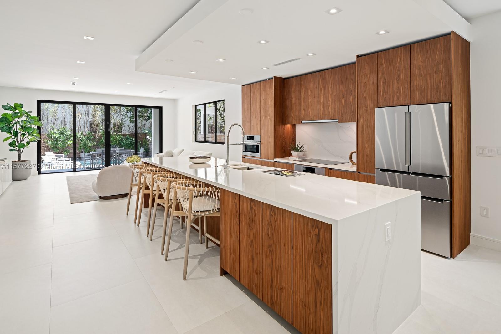 Palm Terrace - Residential