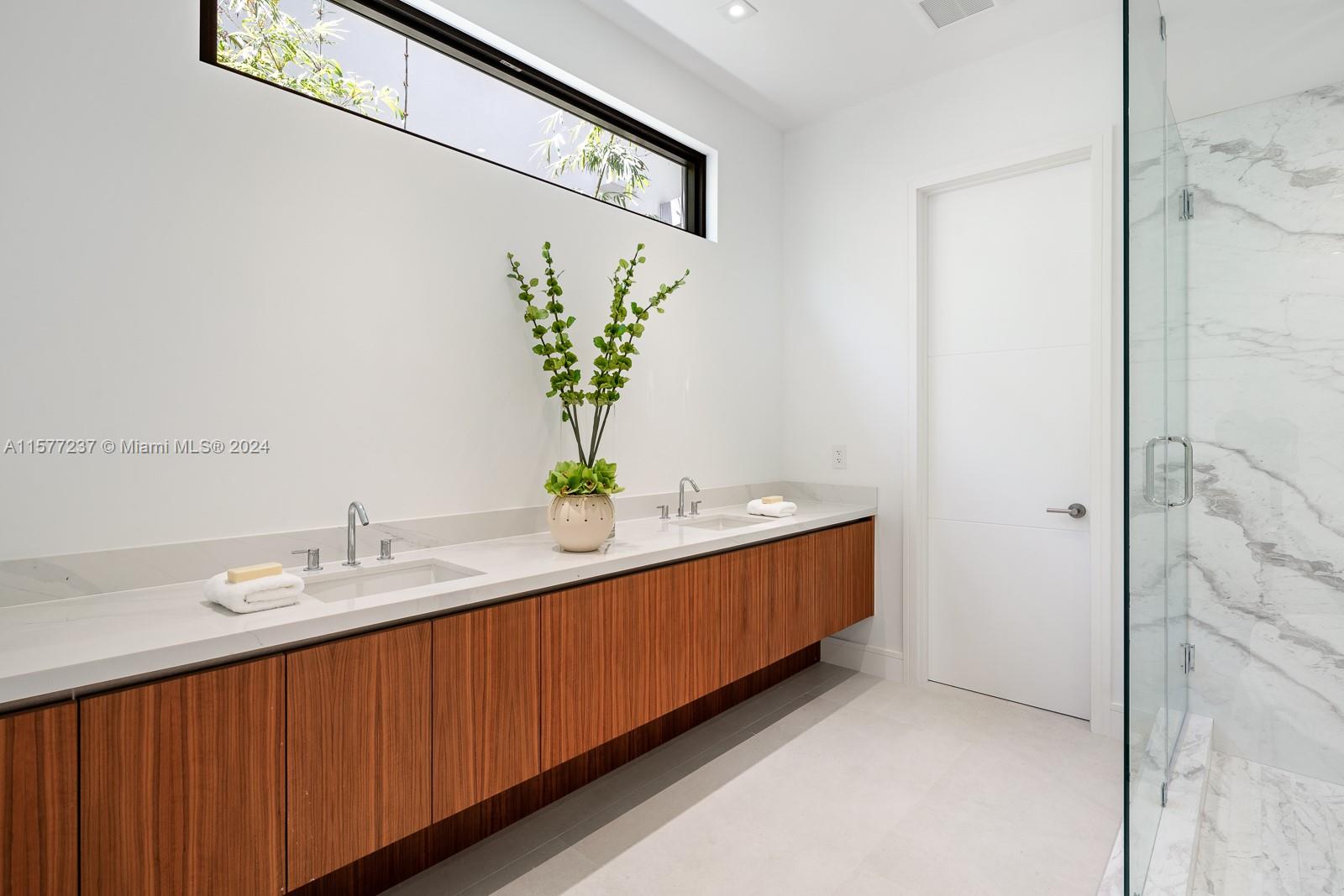 Palm Terrace - Residential