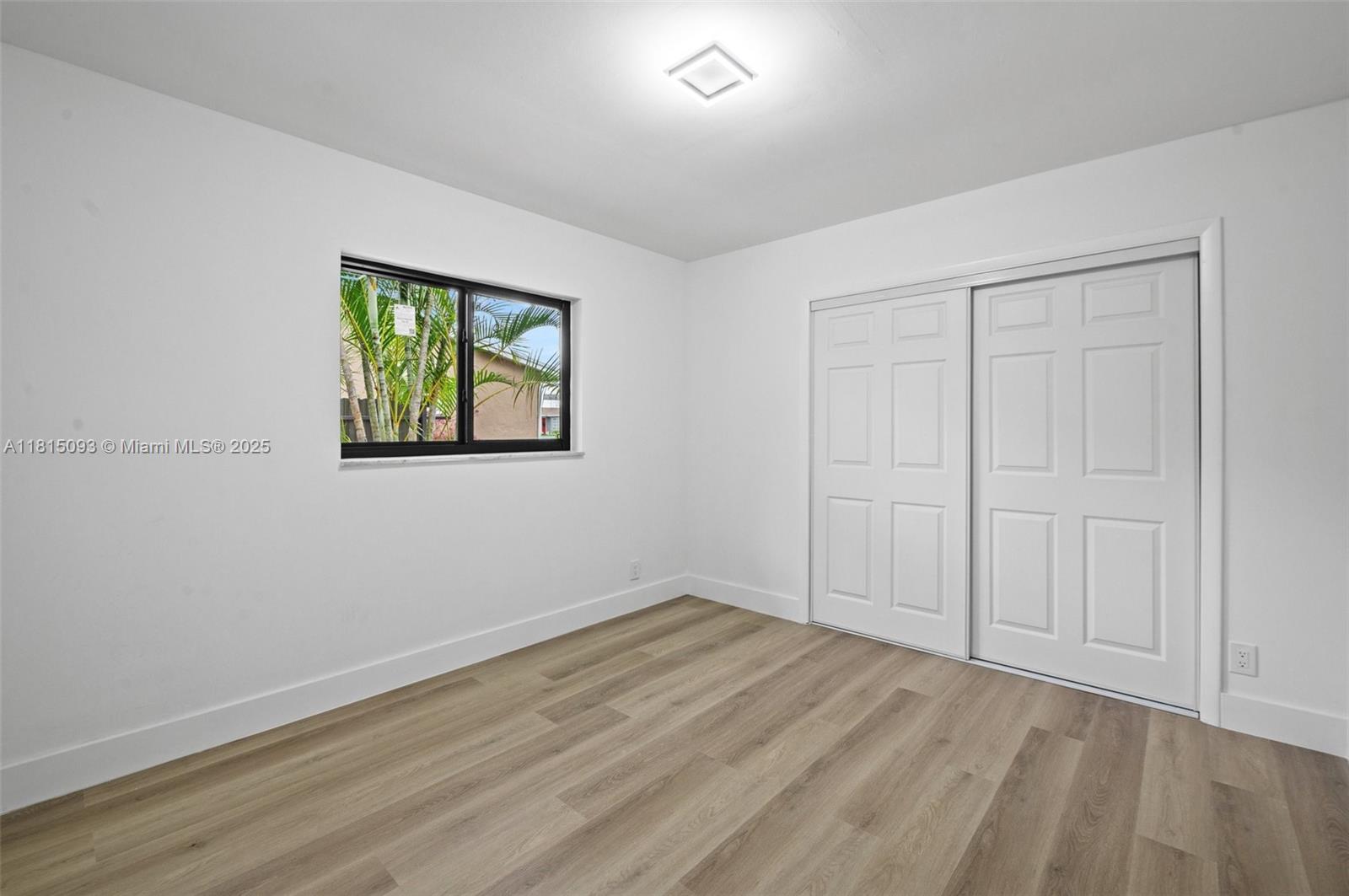 BOCA RATON SQUARE UNIT 19 - Residential