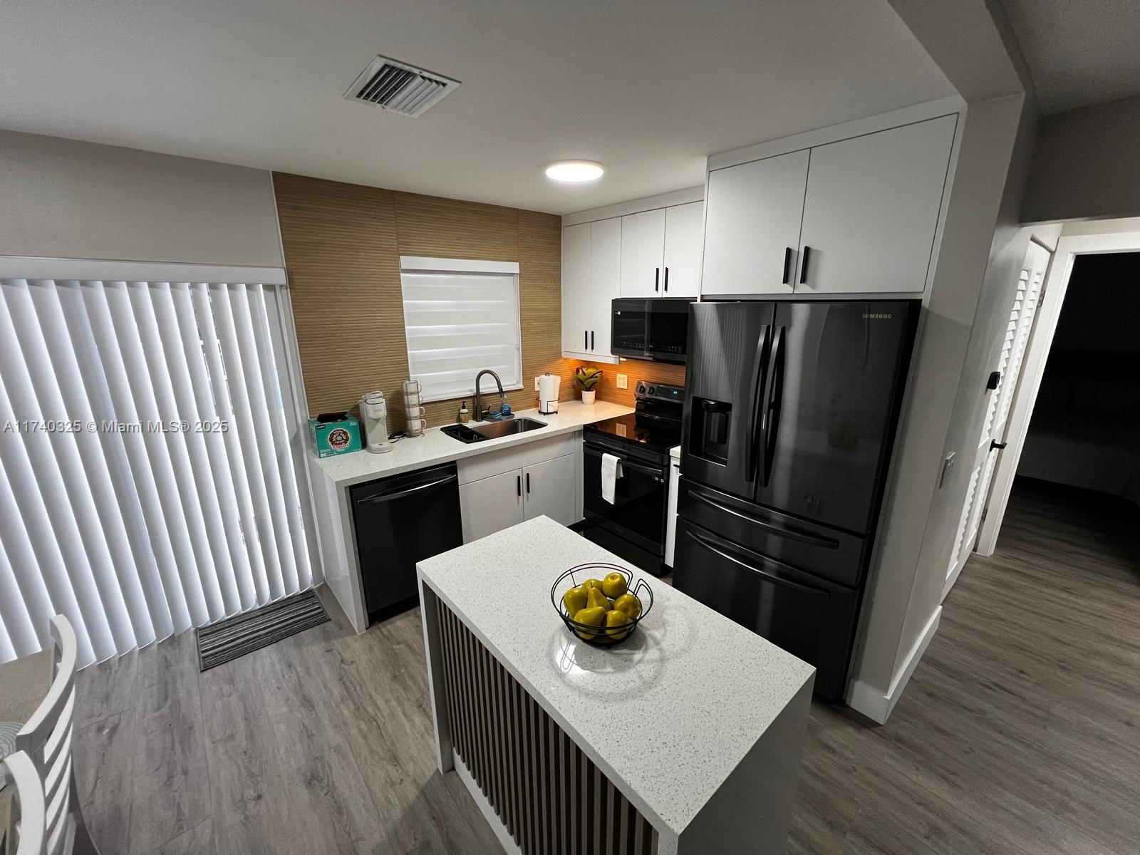 WOODHAVEN AMENDED PLAT - Residential Income
