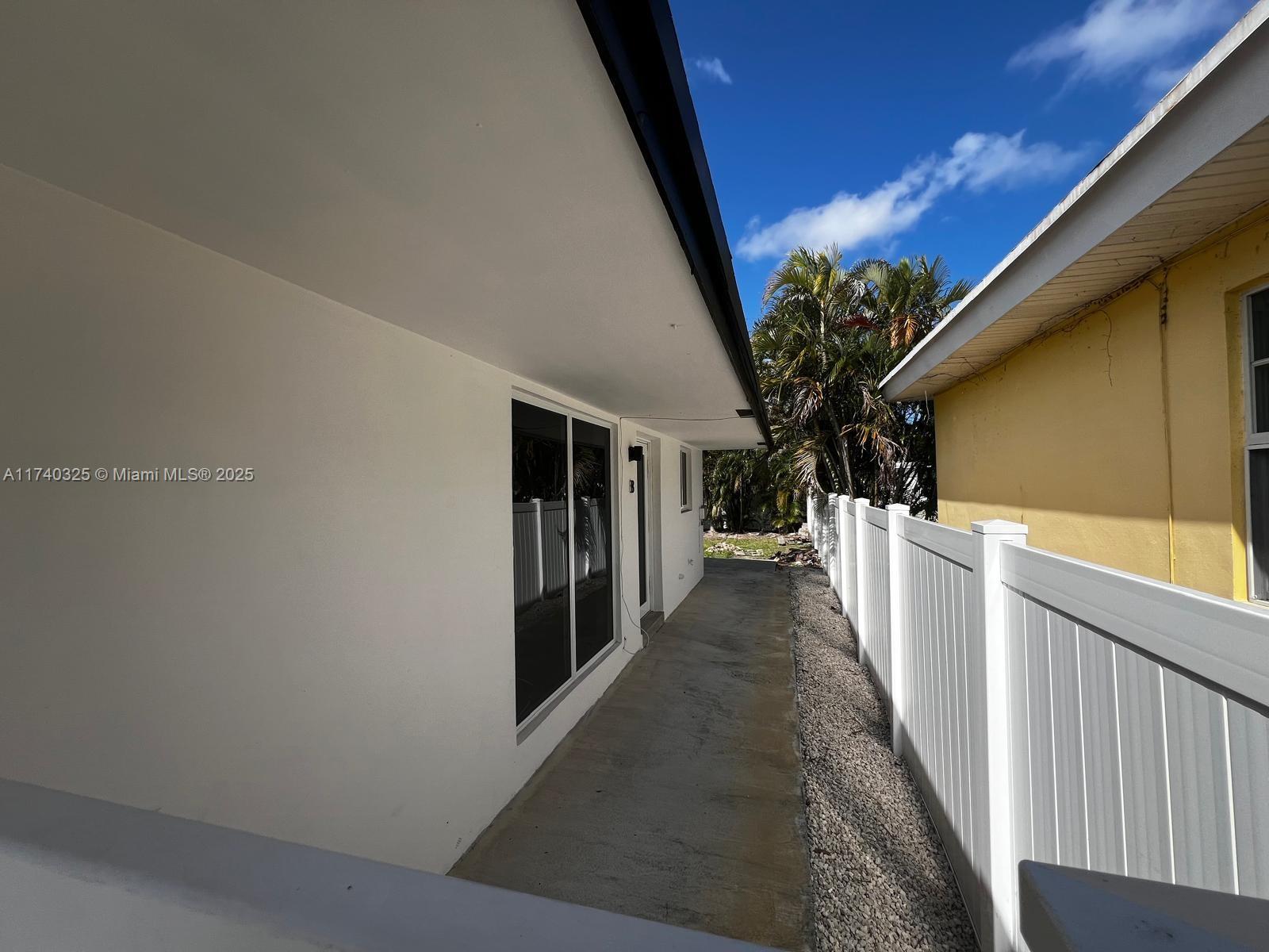 222 SW 8th St