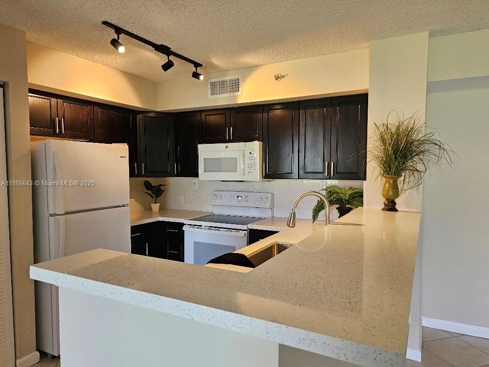ST ANDREWS AT BOYNTON BEA - Residential Lease