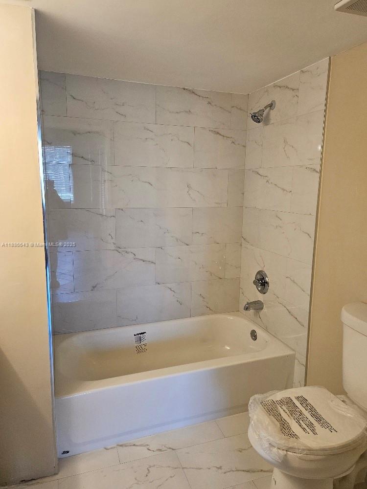 ST ANDREWS AT BOYNTON BEA - Residential Lease