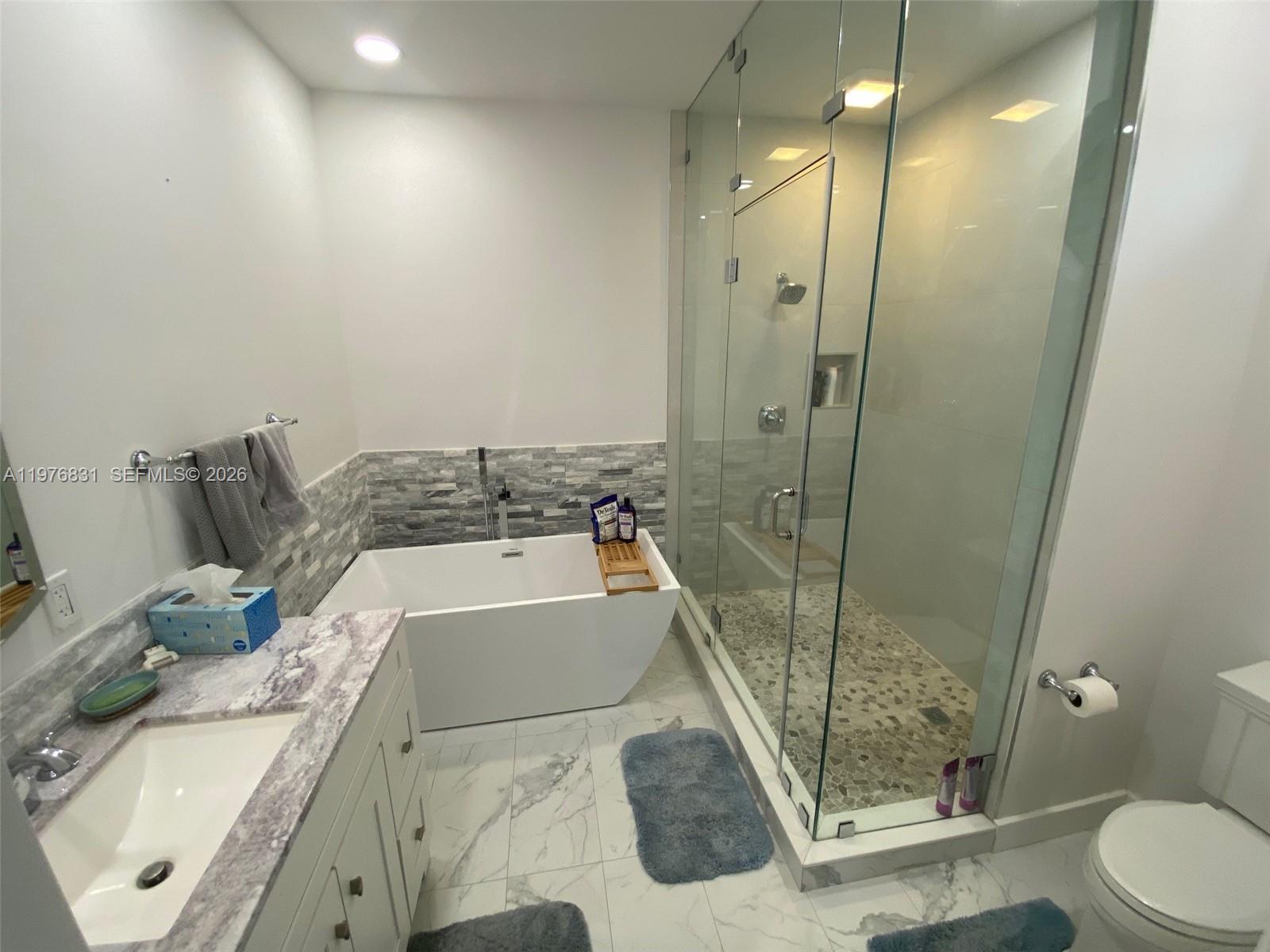 BOCA GREENS 2 - Residential