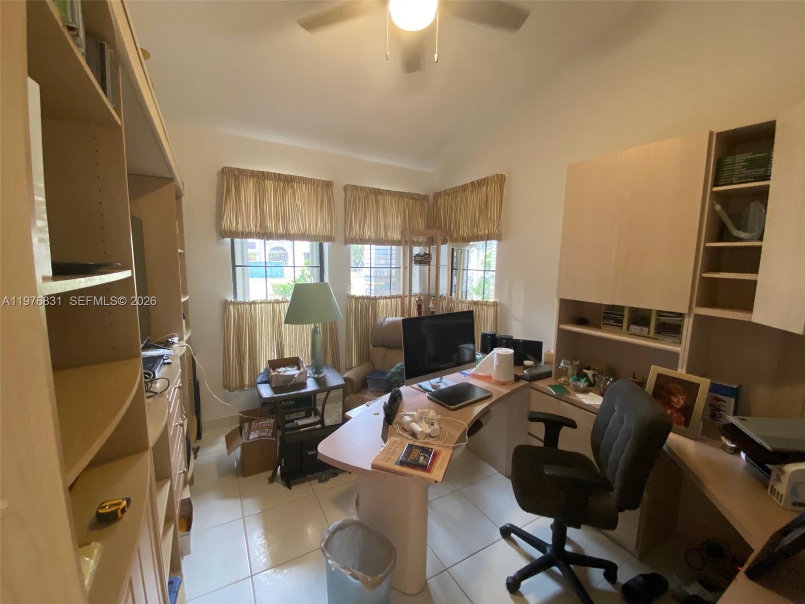 BOCA GREENS 2 - Residential