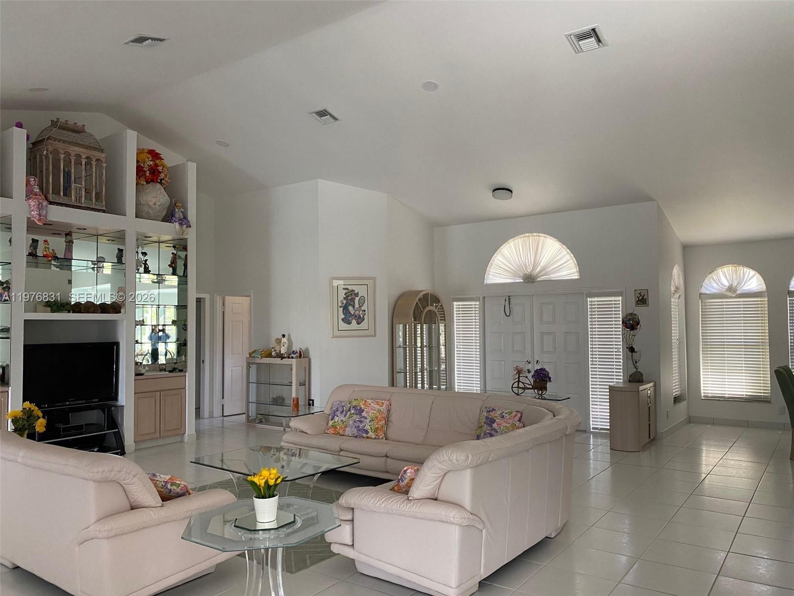 BOCA GREENS 2 - Residential